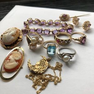 Group of 14k gold jewelry